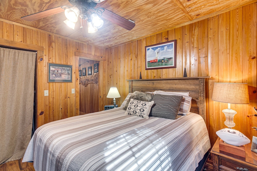 House (2 Bedrooms) photo 2