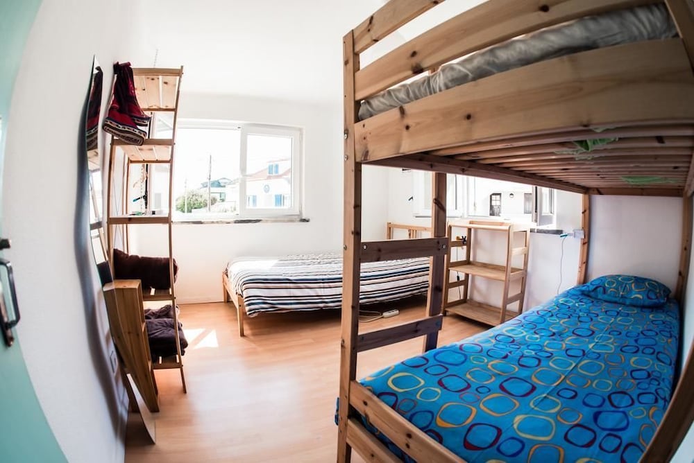 Shared Dormitory, Partial Ocean View (1 Bed in 3 Bed Dorm) photo 2