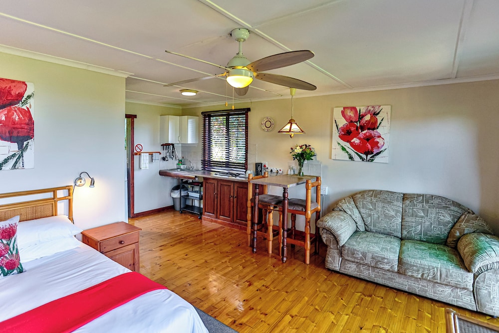 Cabin (Frangipani) photo 2