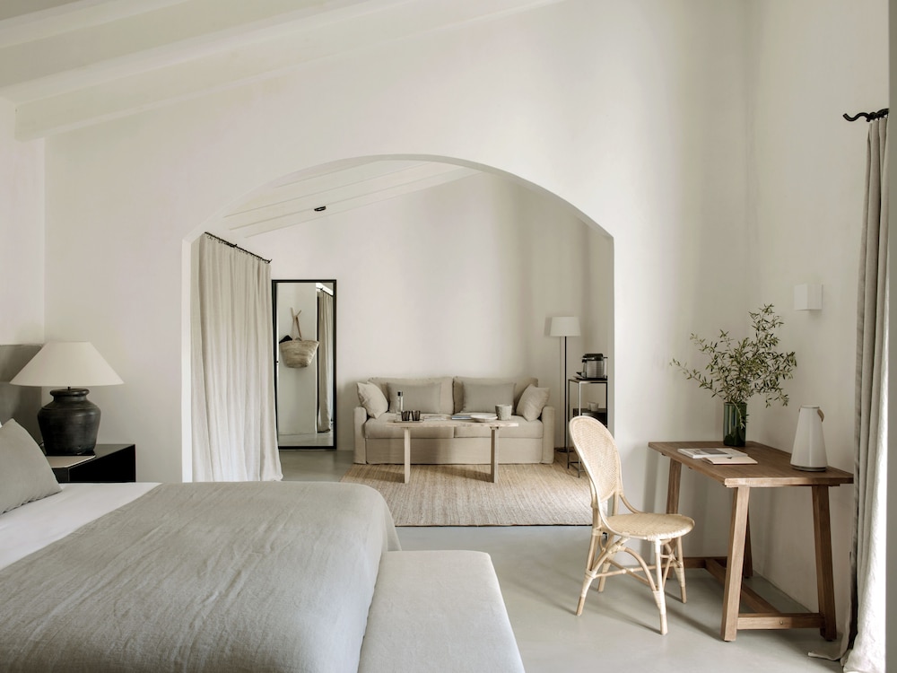 Suite, Garden View - Photo 3