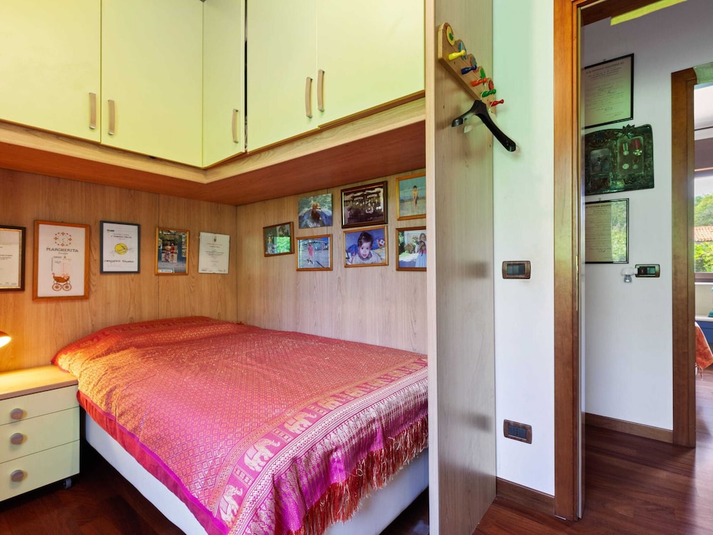 Villa photo 2