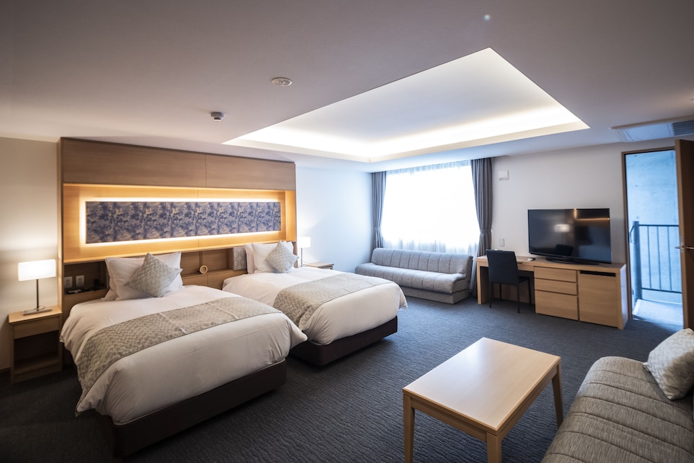 Family Suite Twin Room, Frosted Glass, Non Smoking photo 2