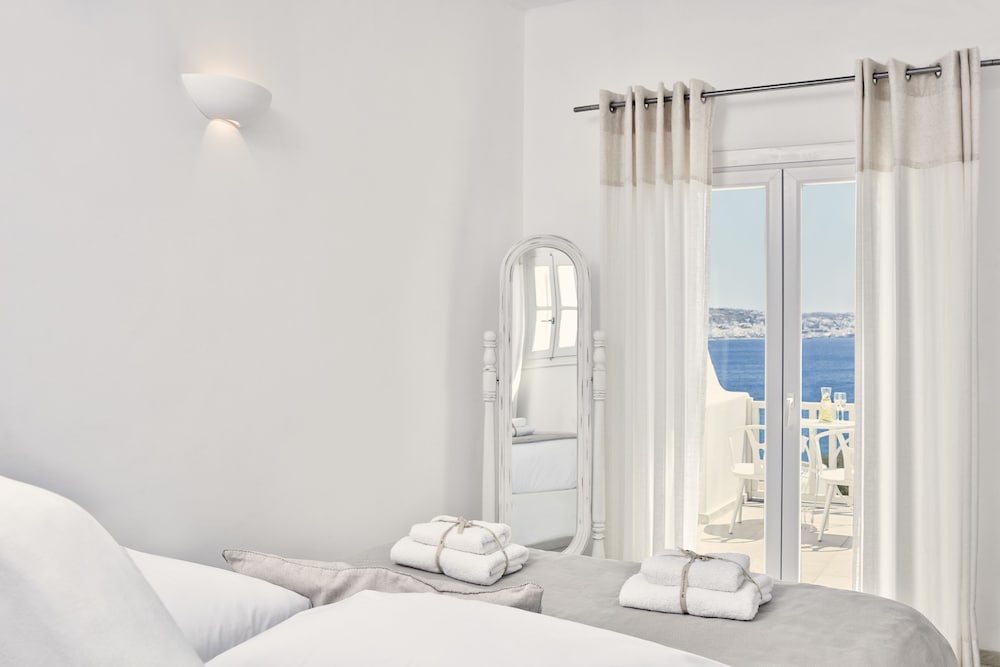 Honeymoon Suite, Hot Tub, Sea View (Outdoor) - Photo 9