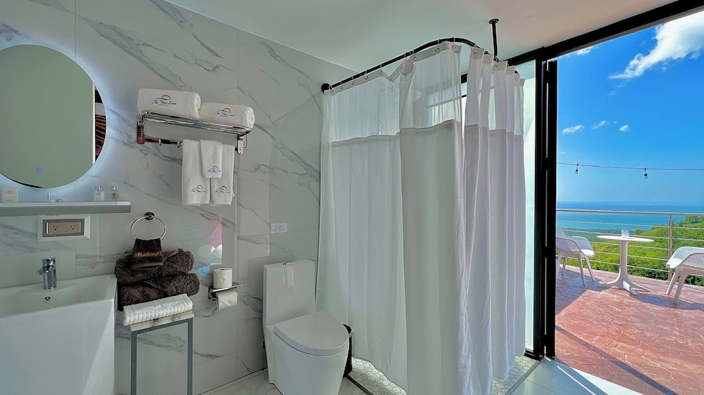 Campo Suite | Private & Heated pool | Accessibility