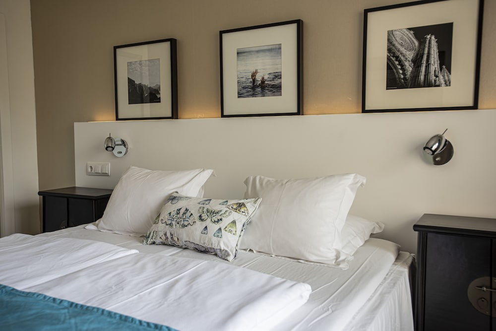 Superior Room, Balcony, Sea View - Photo 5
