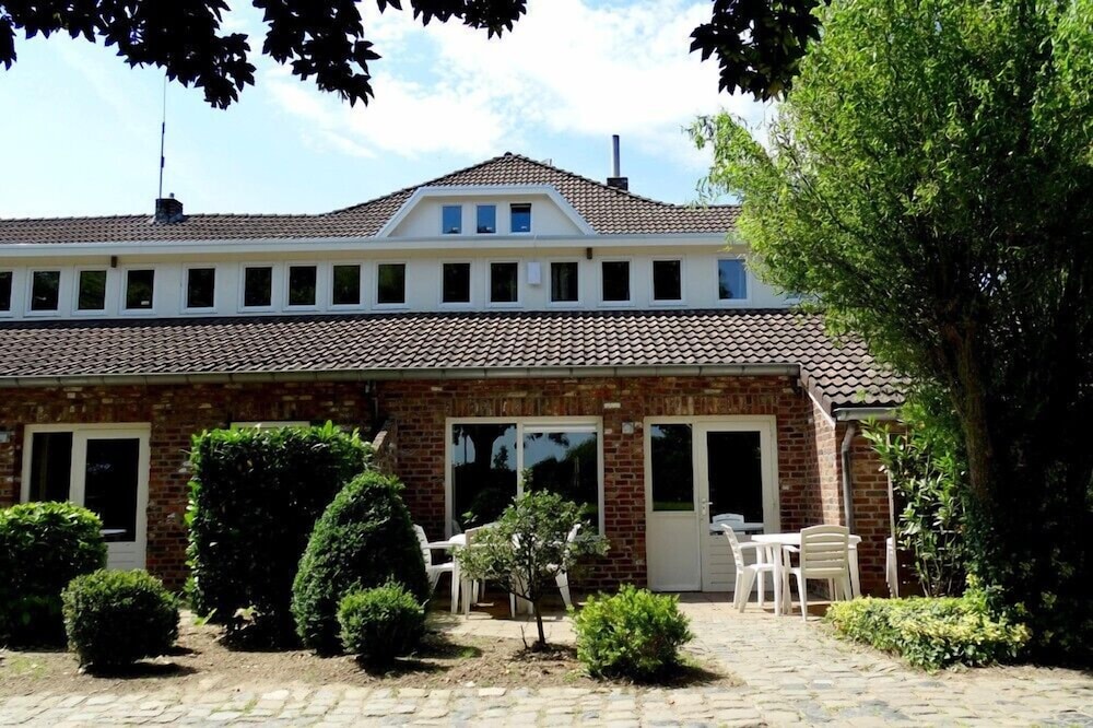 Bungalow, 6 Bedrooms
