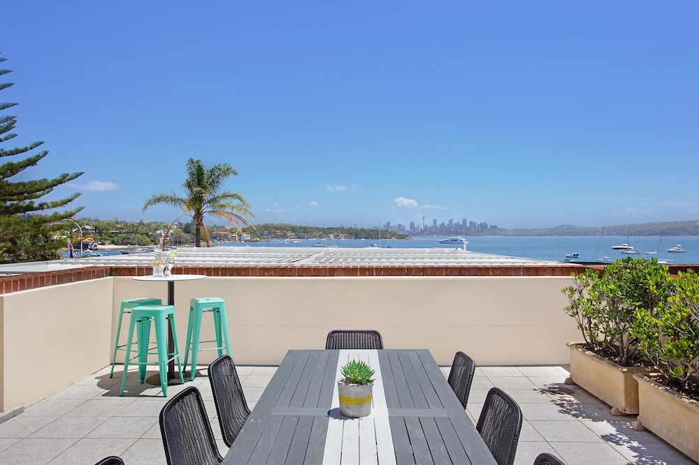 Grand Suite, Terrace, Harbor View thumbnail 5