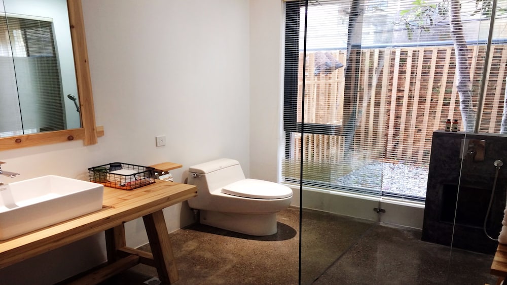 Courtyard Room photo 2