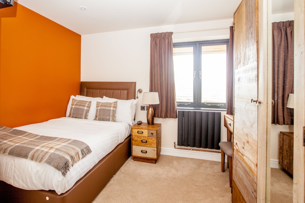 Classic Single Room