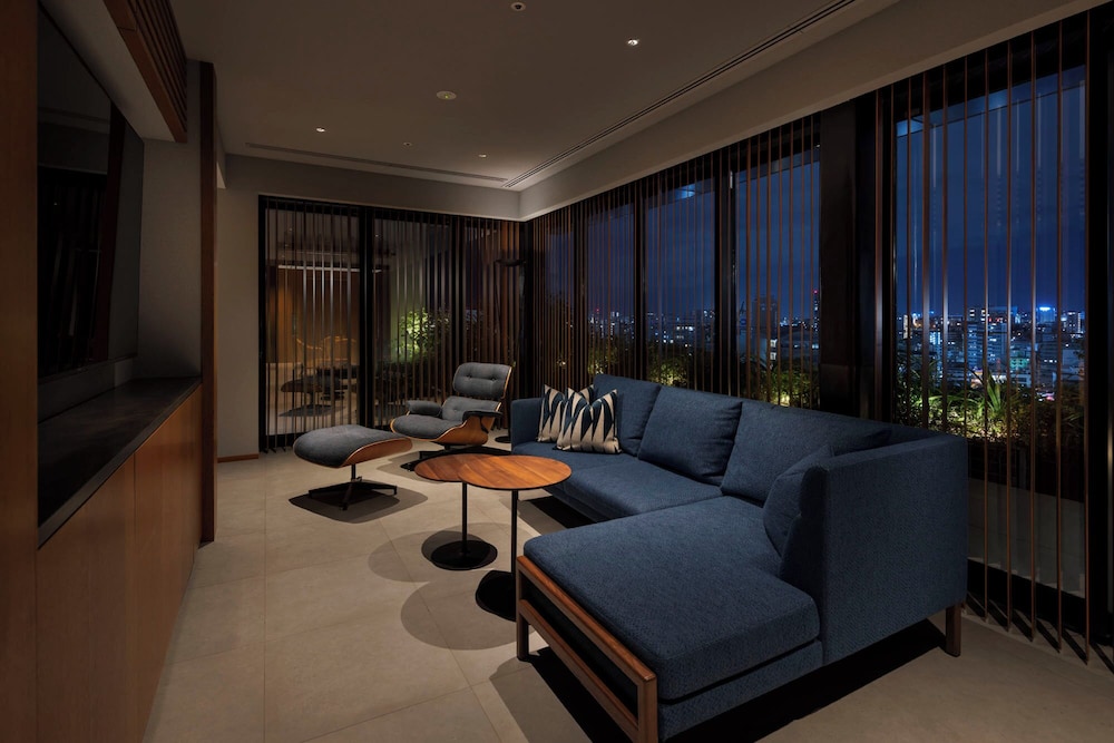 Penthouse Suite (Top floor, private terrace) - Photo 5