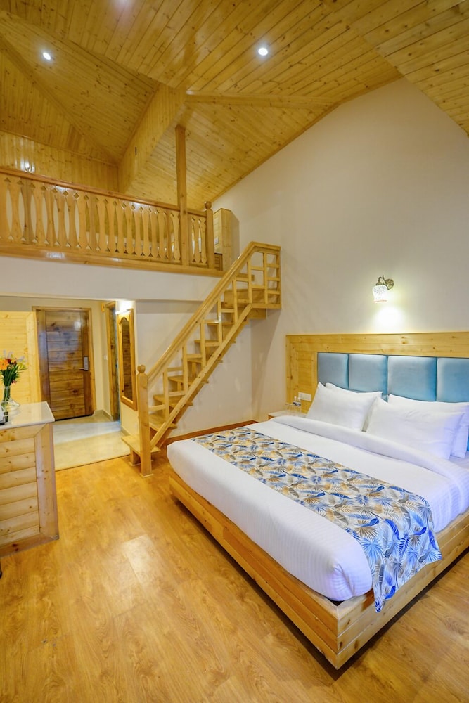 Family Room - Photo 6