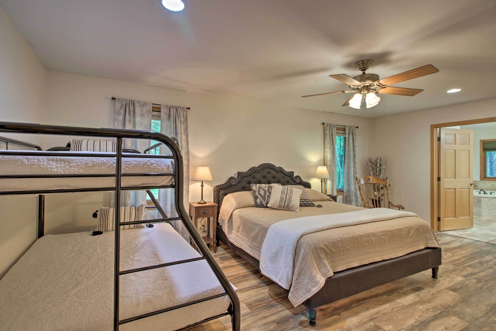 House (4 Bedrooms) photo 1
