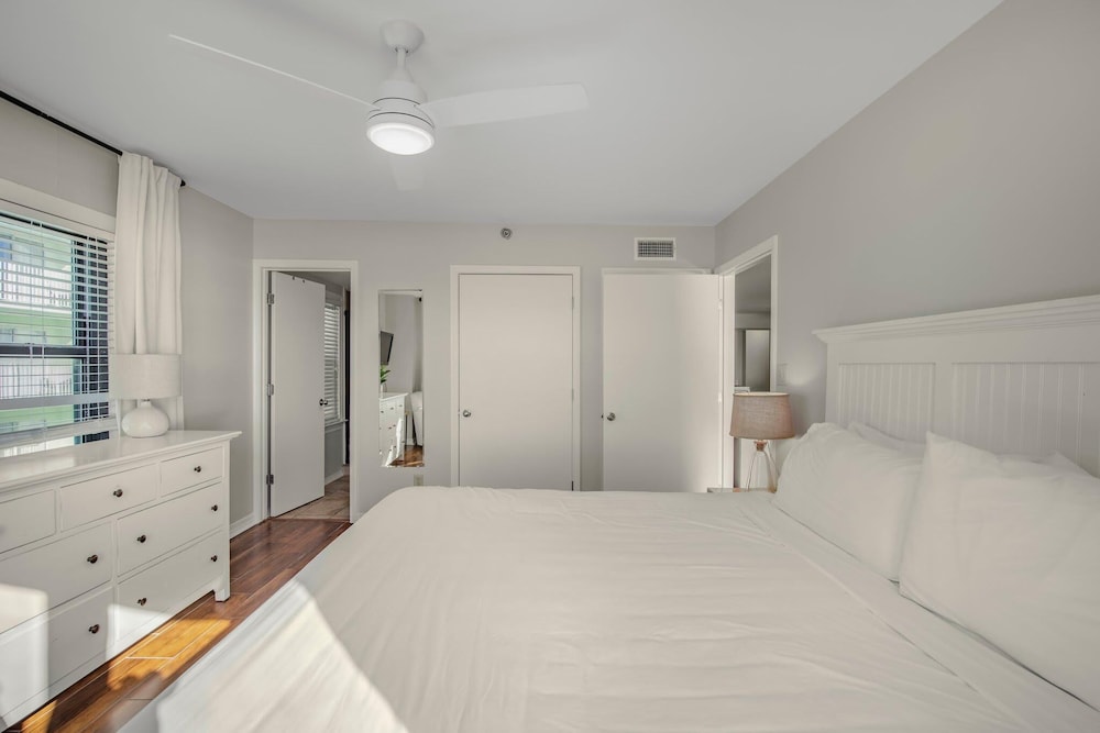 Condo, Multiple Beds (Harbour Place 413) photo 1