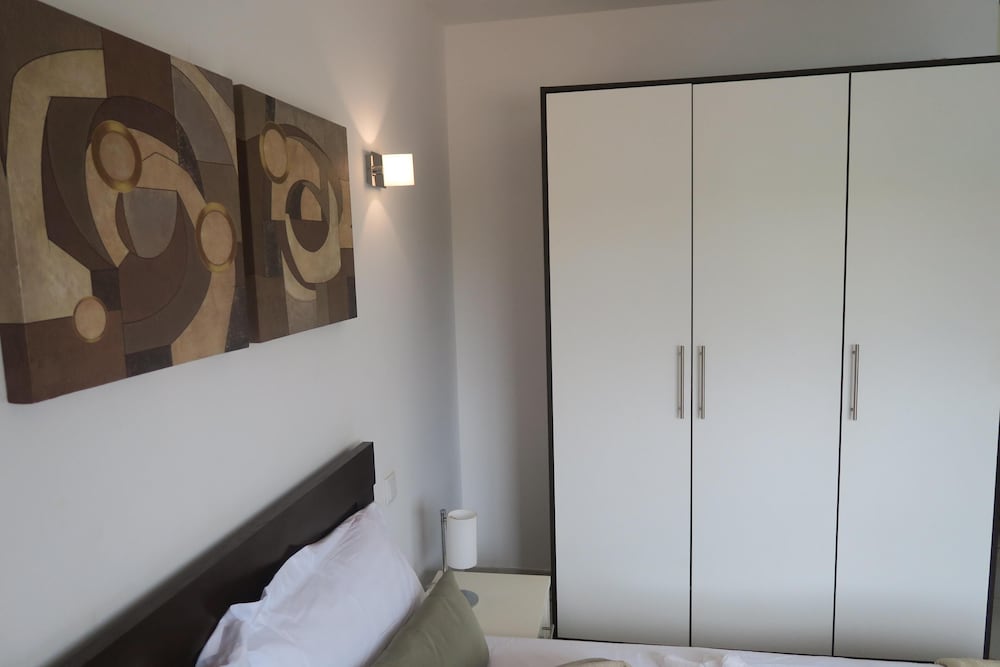 Apartment photo 2
