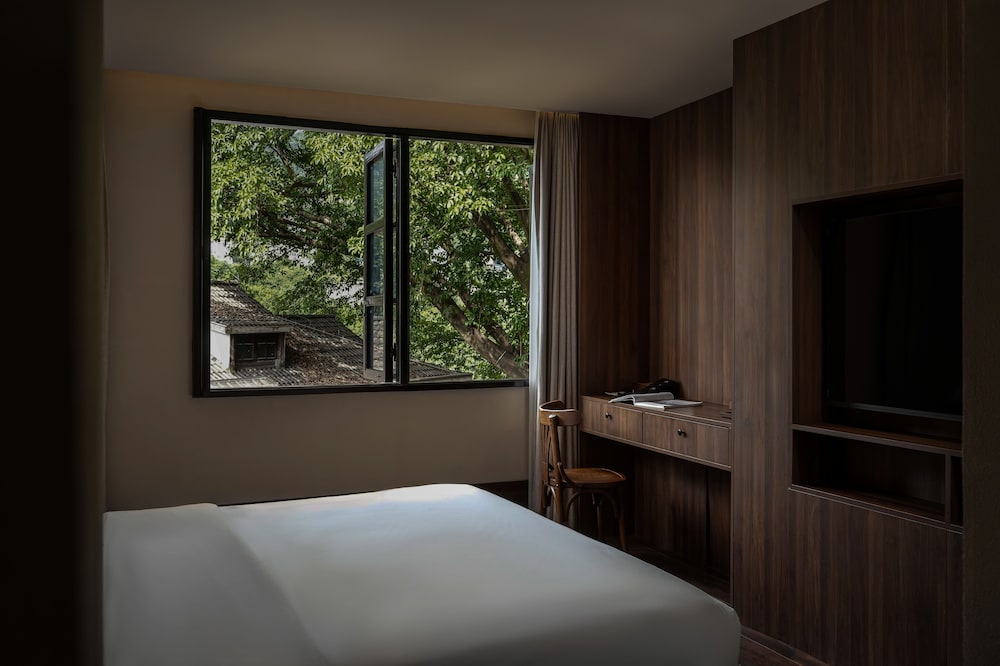 Design Double Room, Hill View
