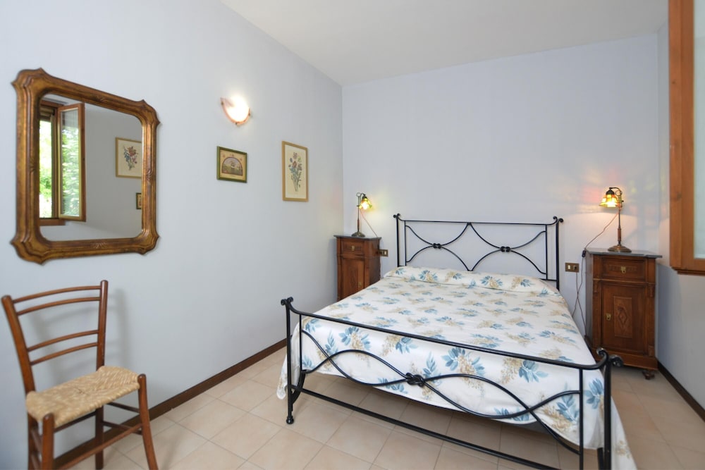 Family House, 2 Bedrooms, Mountainside (Villetta La Miniera) photo 1