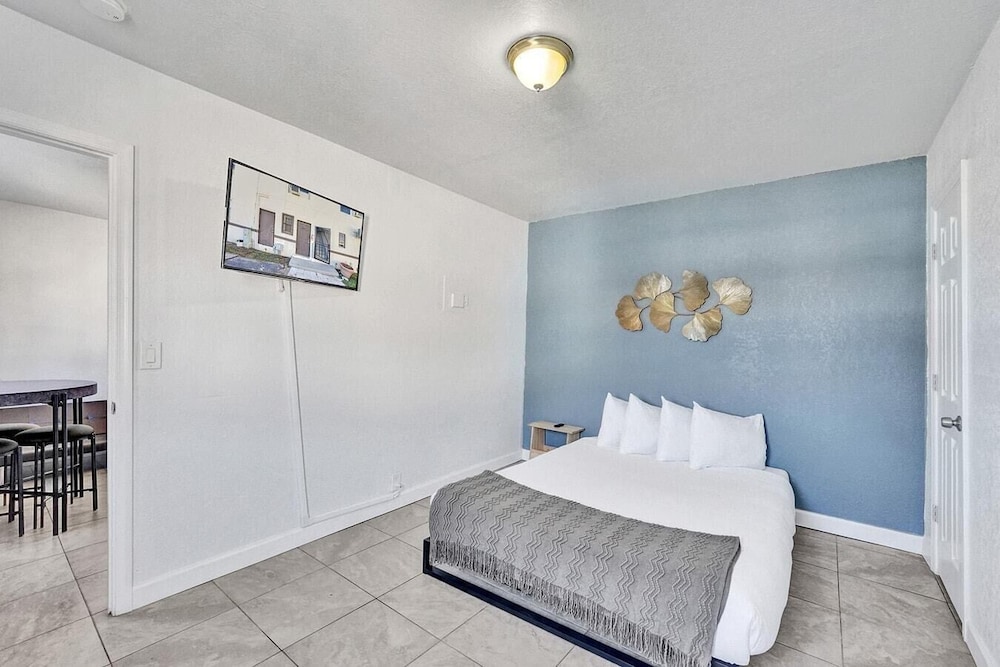 Apartment (1 Bedroom)