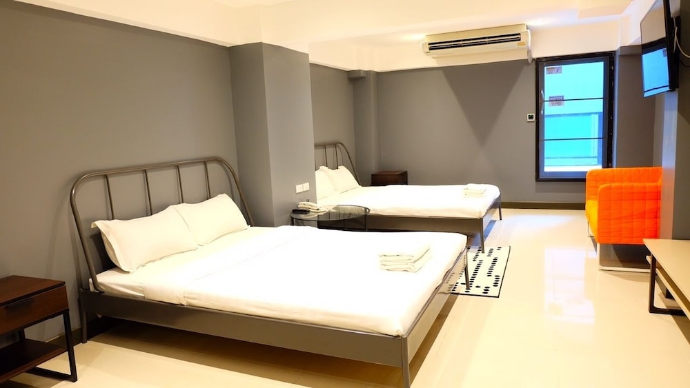 Family Room, 2 Double Beds photo 3