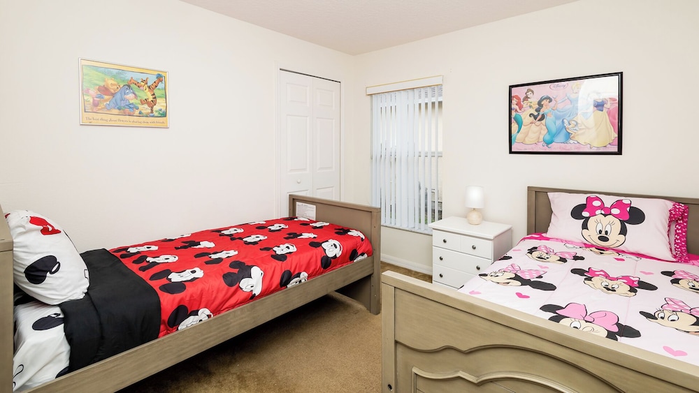 House, Multiple Beds, Pool Access, Pool View (High Point Oasis)