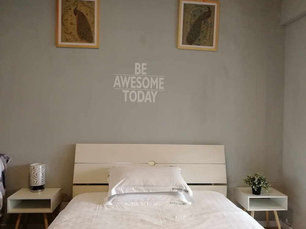 Comfort Double Room, 1 Queen Bed, Private Bathroom, City View photo 1