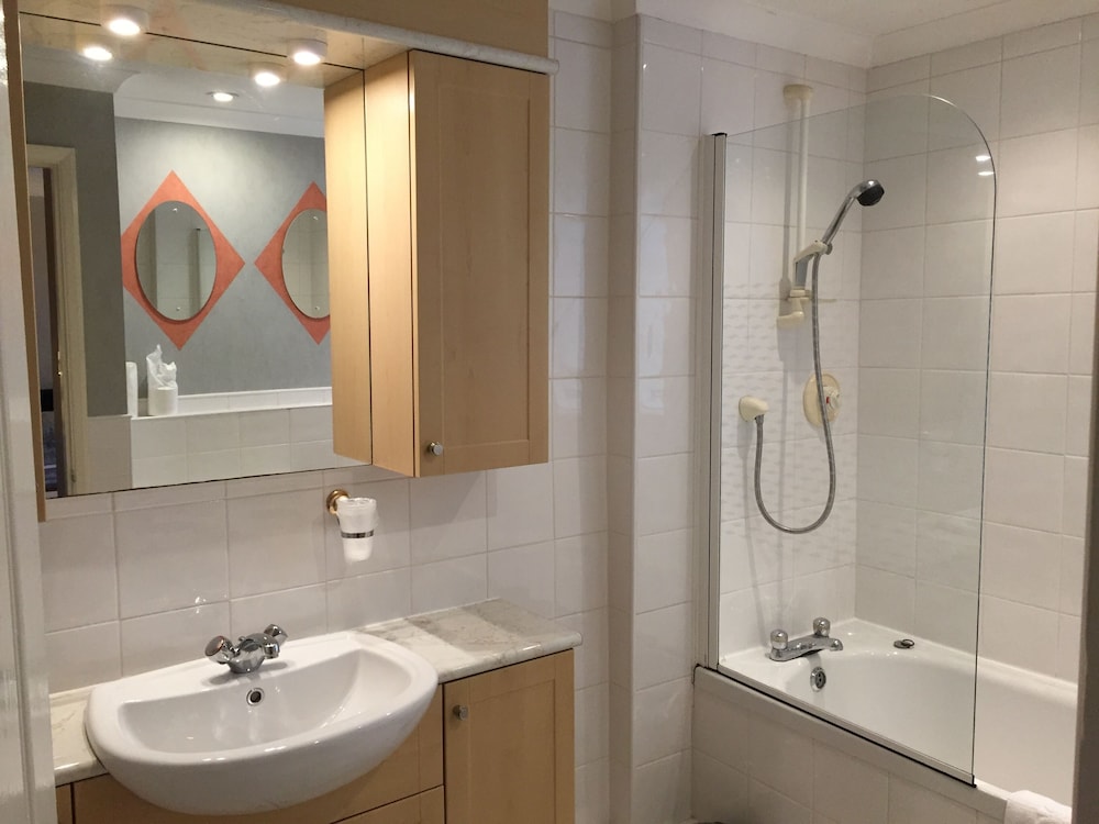 Standard Double Room, Ensuite photo 2