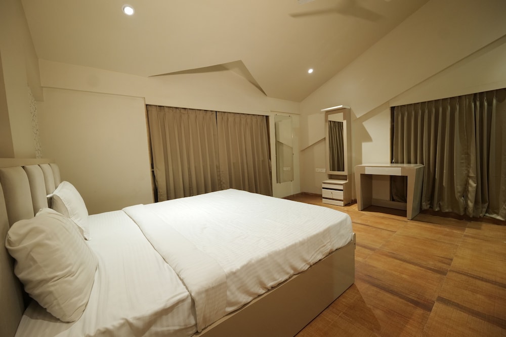 Villa photo 3
