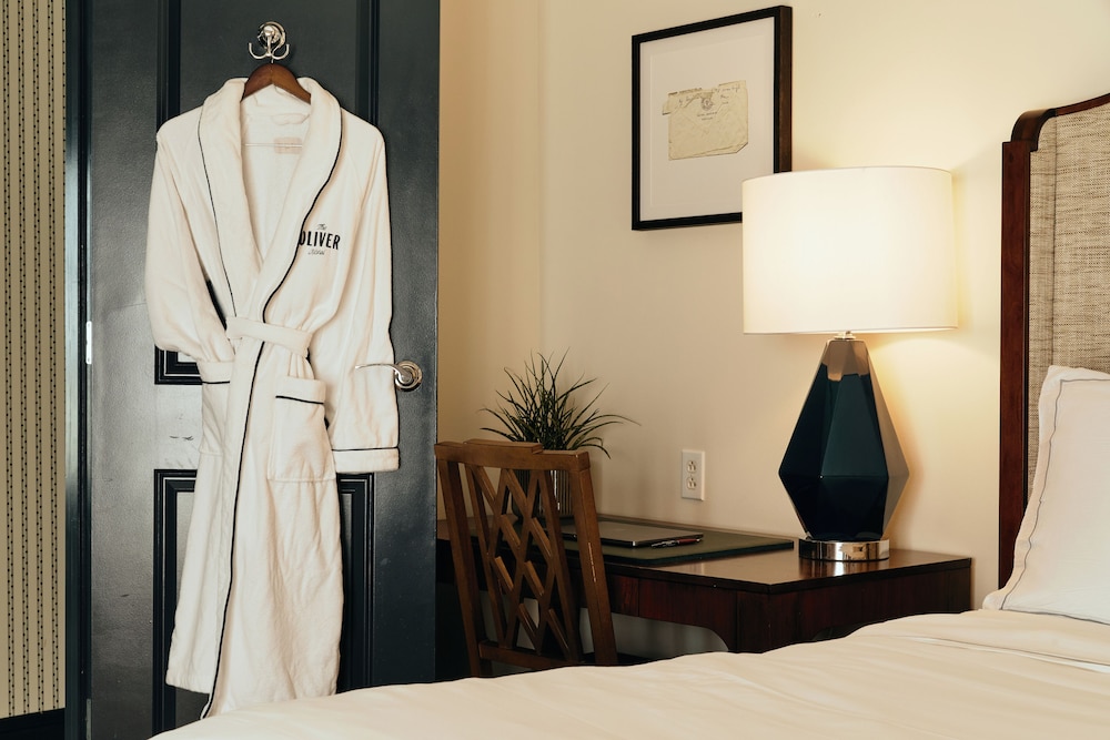 Standard Room, 2 Queen Beds photo 3