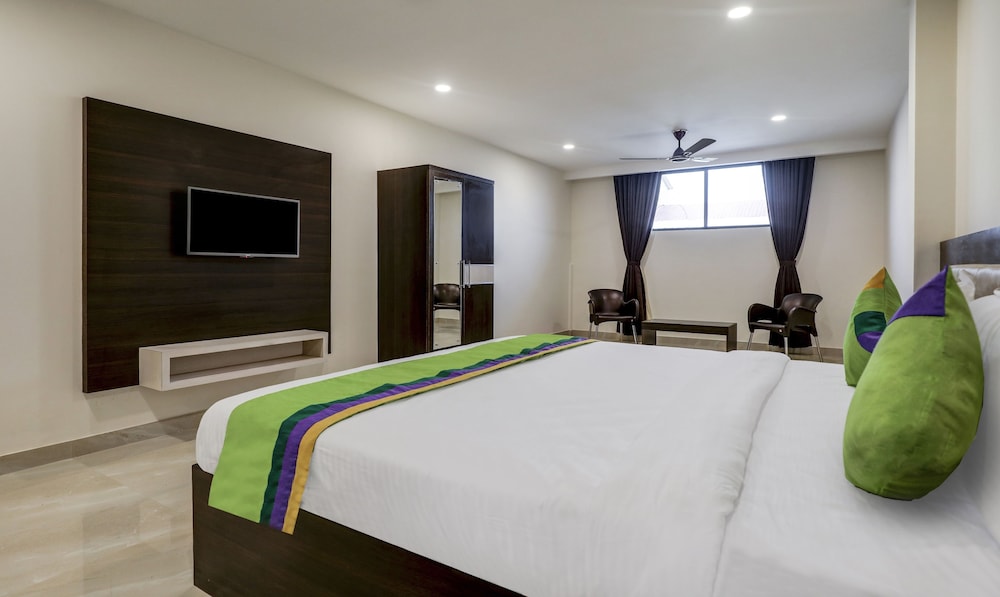 Deluxe Room - Photo 2