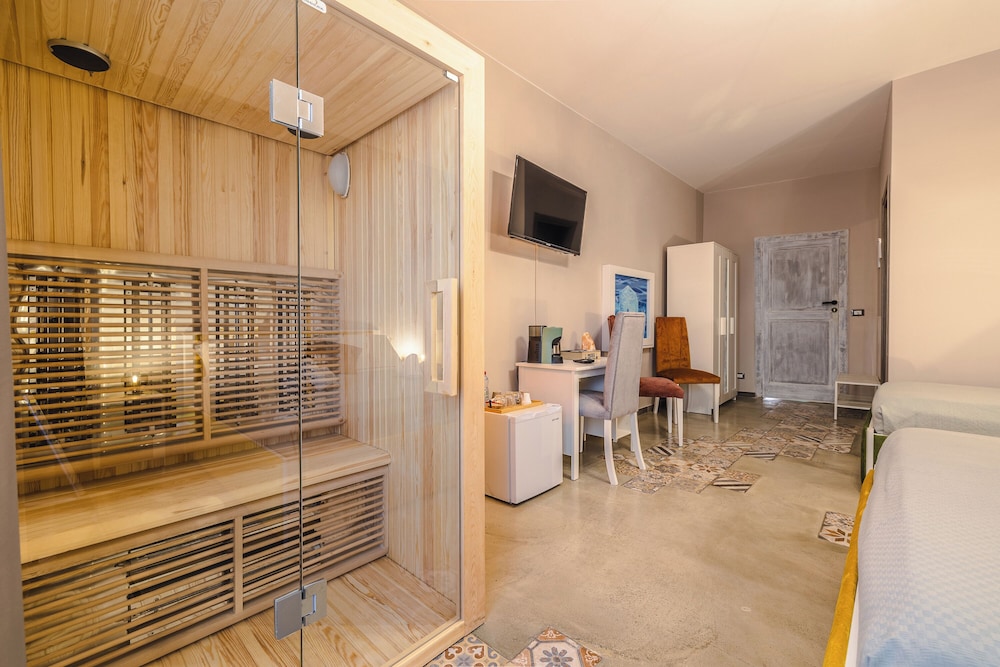 Junior Suite - Photo 9