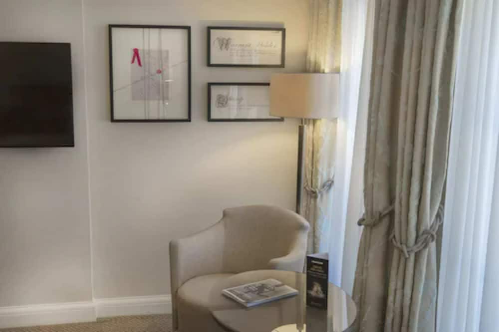 Classic Double Room, 1 Queen Bed, Ensuite photo 3