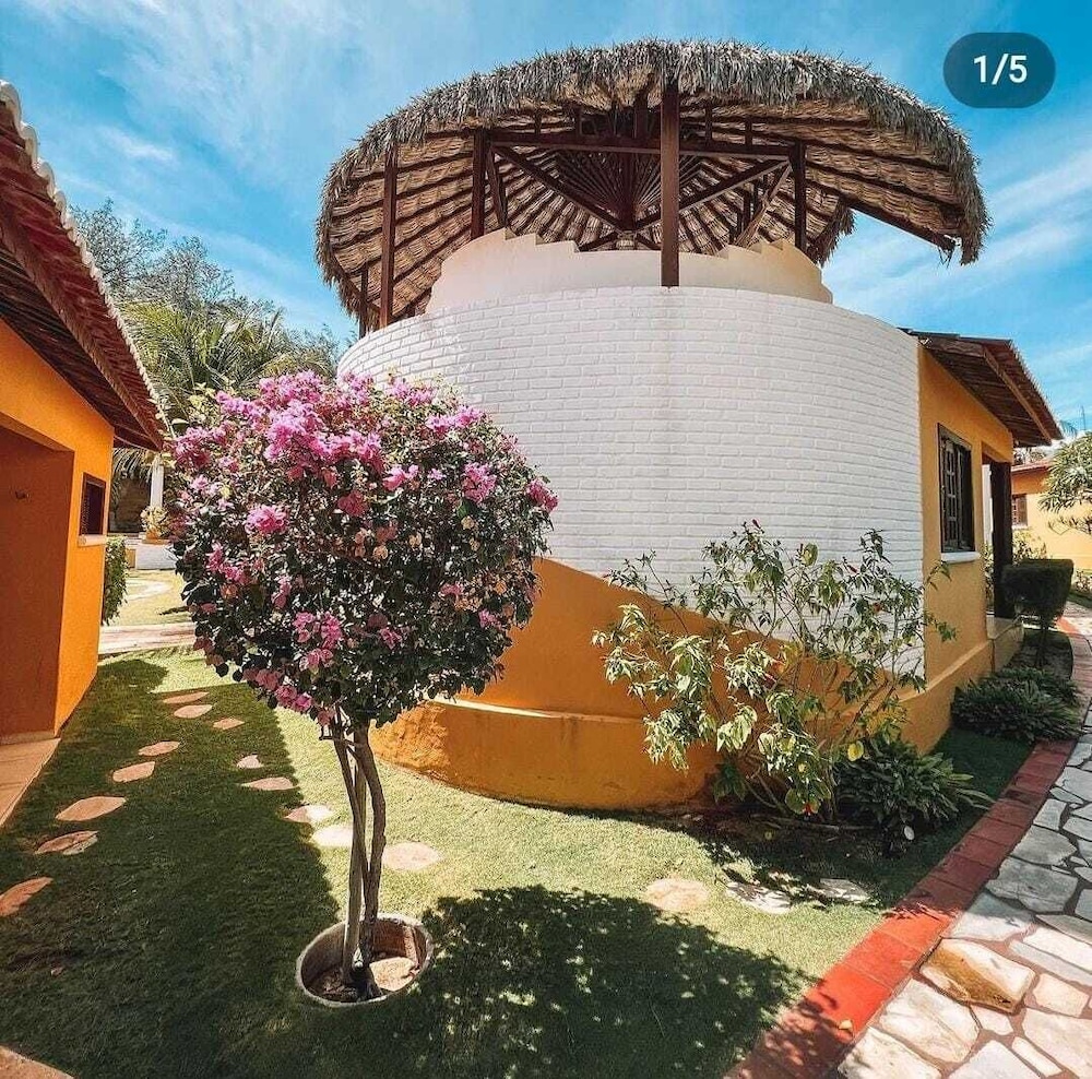 Bungalow, Terrace, Garden View - Photo 2