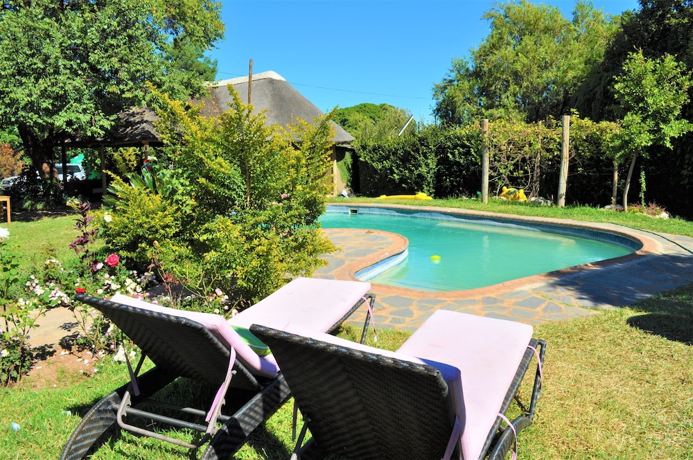 Twin Room, Ensuite photo 3