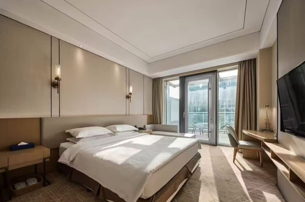 Deluxe Single Room, City View