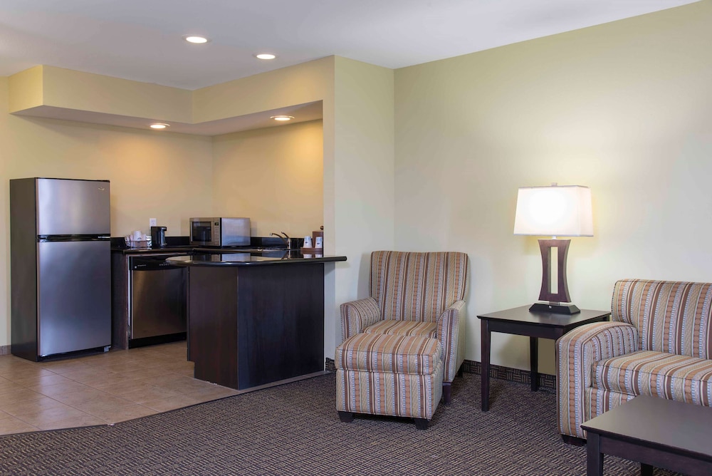 Suite, Two Queen Beds, Non-Smoking photo 2
