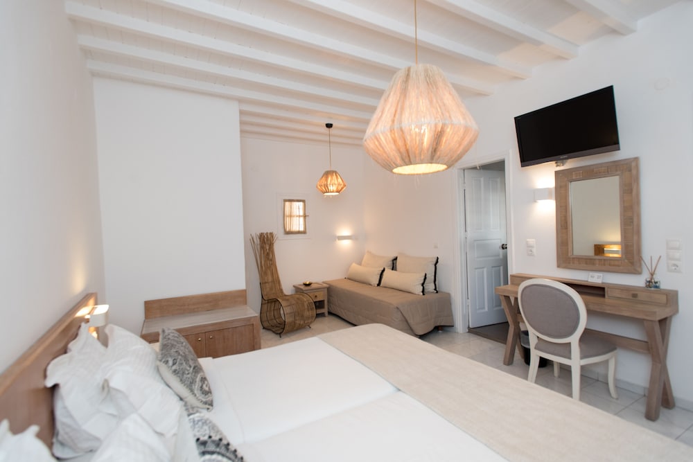 Standard Studio (Paraportiani)