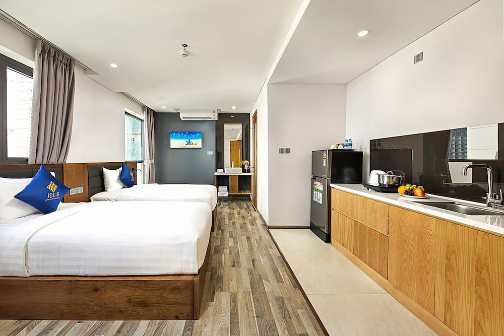 Family Room, Multiple Beds - Photo 3
