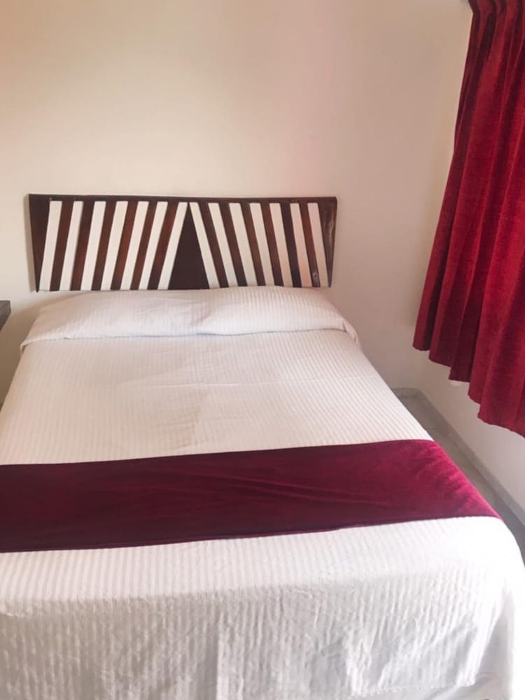 Basic Room, 1 Double Bed photo 1