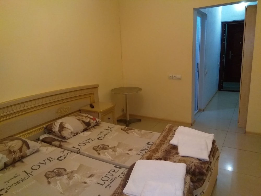 Comfort Double Or Twin Room, Courtyard View photo 2