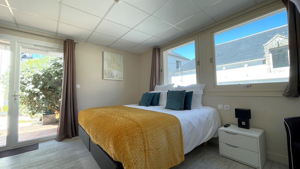 Chambre PMR Lit King-Size Supérieure avec Terrasse photo 1