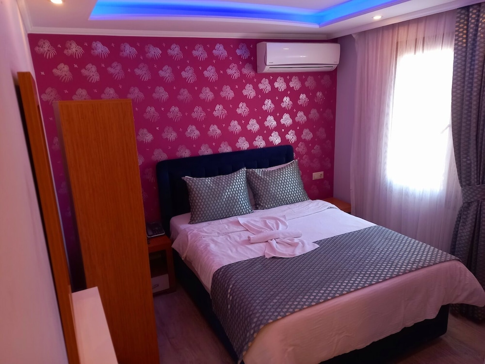 Economy Room photo 3