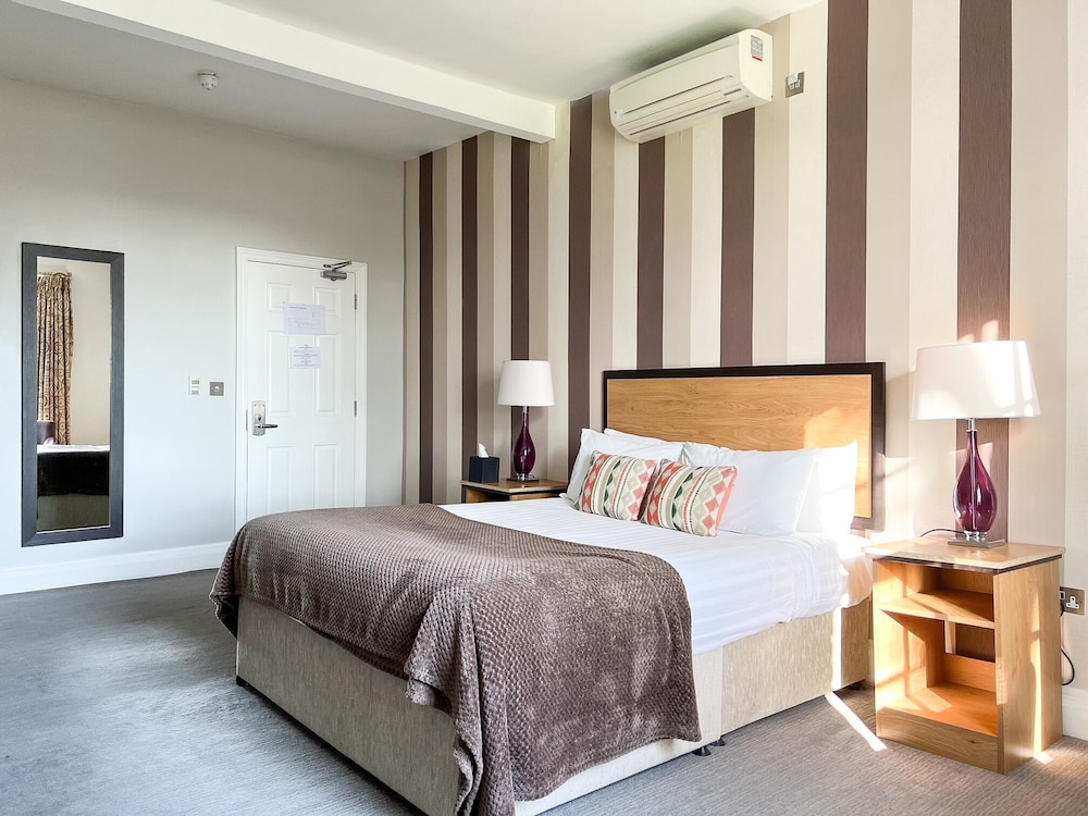Deluxe Double Room, Garden View