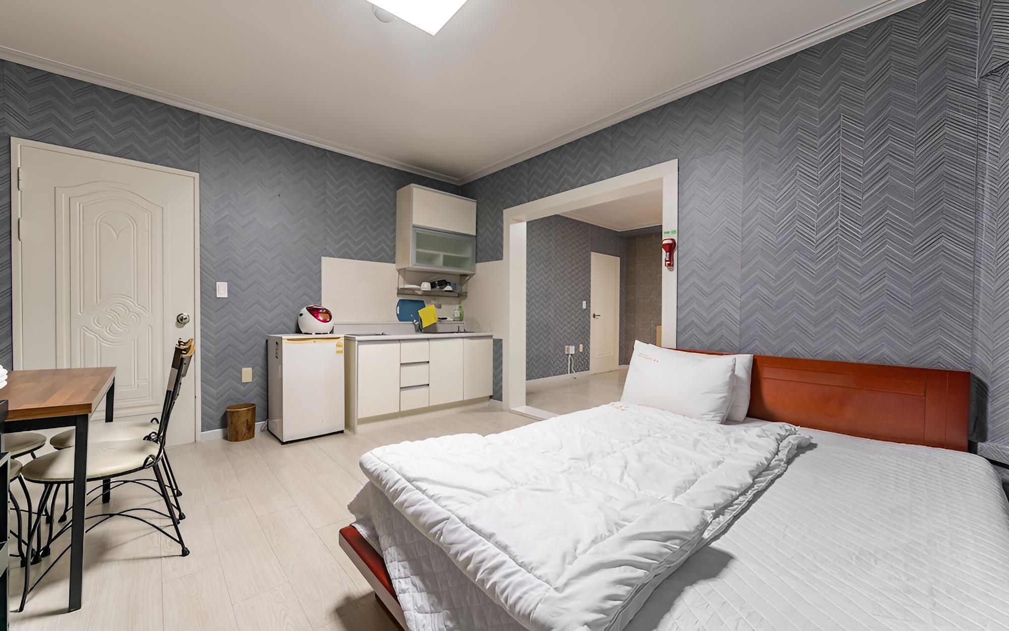 Room (Pension B) - Photo 5