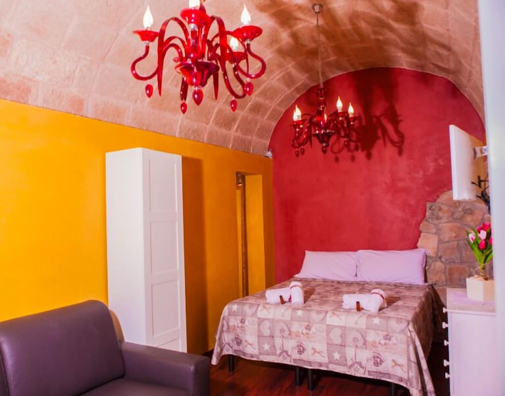 Deluxe Room, 1 Queen Bed With Sofa Bed (1)