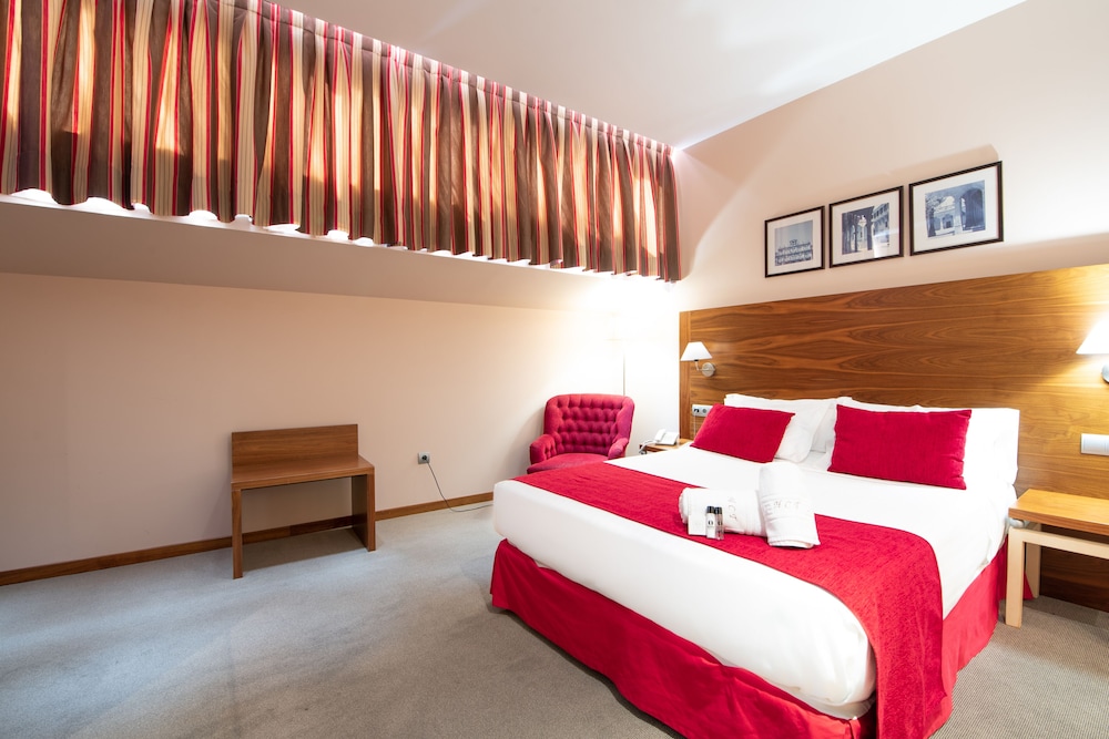 Double Room Single Use - Photo 6