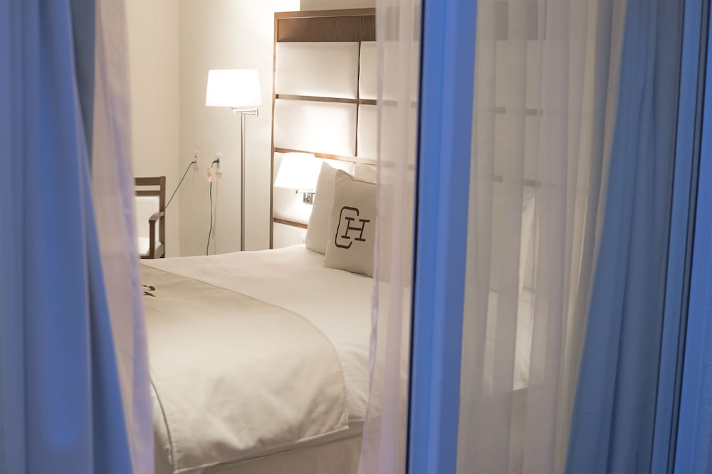 Available room
