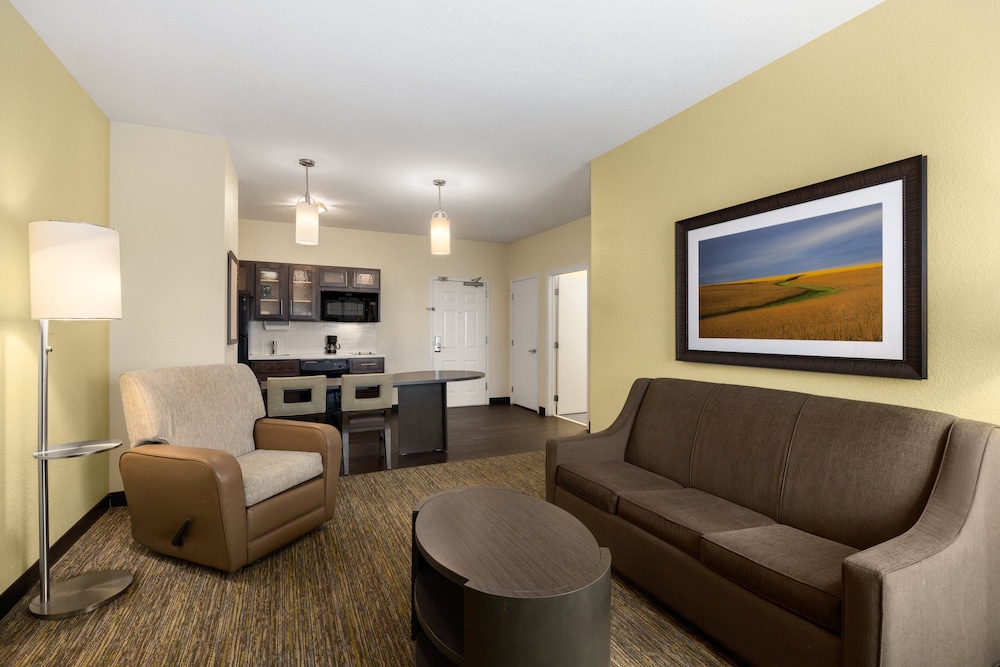 Suite, 1 Bedroom - Photo 5