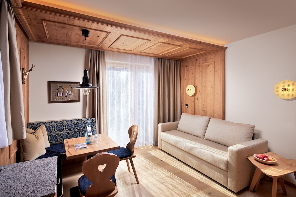 Juniorsuite Post - Photo 4