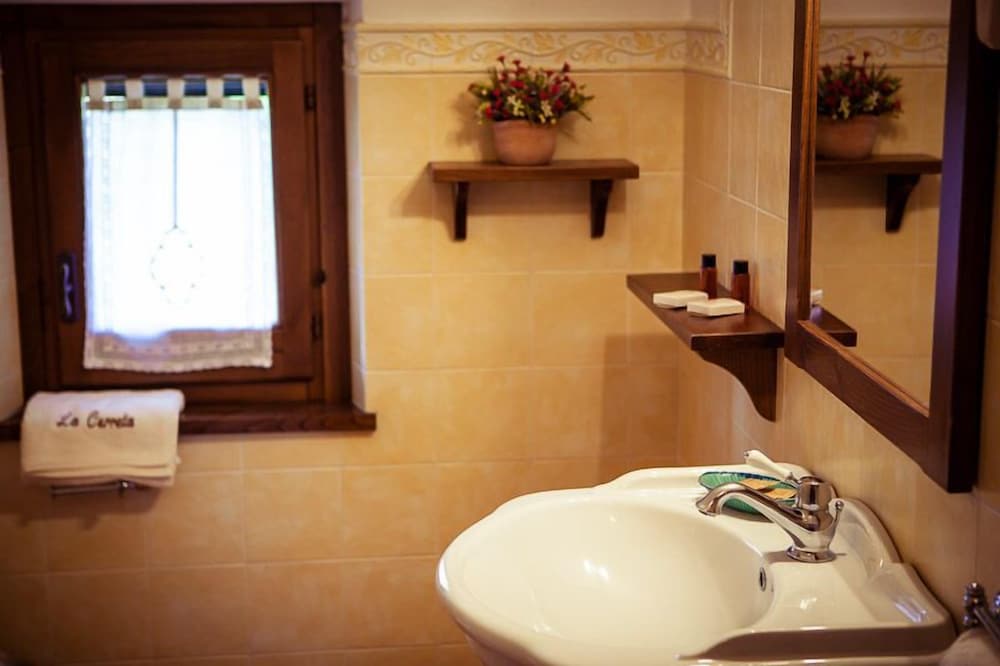 Villa, Multiple Bedrooms photo 3