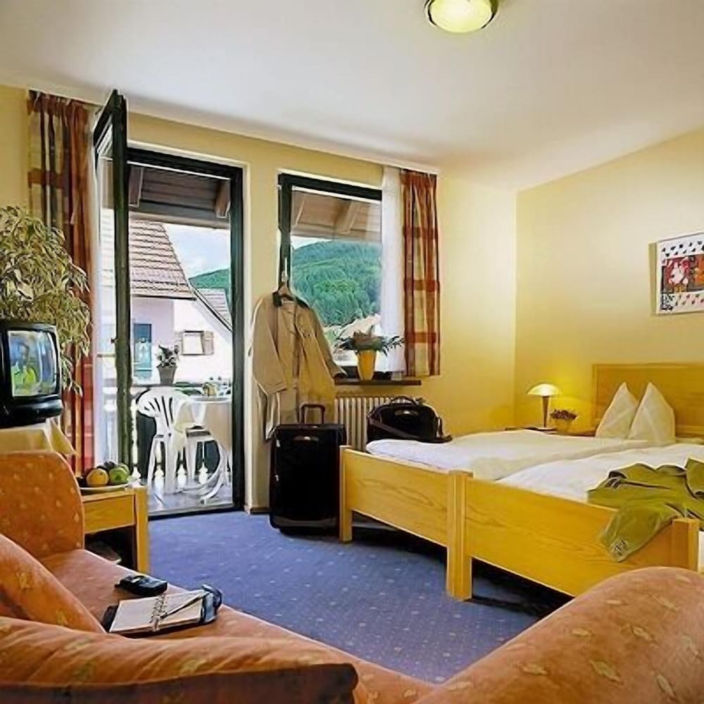 Standard Double Room photo 2