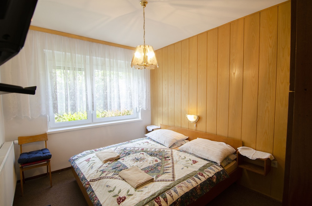 Double Room, Shared Bathroom photo 1